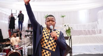 Isithelo Sika Jehova – Ngithume Baba Ft. Dr. Khehlelezi