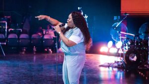 Tasha Cobbs Leonard 